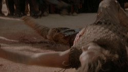 extant_GameOfThrones_1x01-WinterIsComing_4946