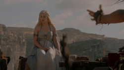 extant_GameOfThrones_1x01-WinterIsComing_4948