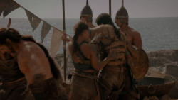 extant_GameOfThrones_1x01-WinterIsComing_4974