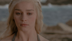 extant_GameOfThrones_1x01-WinterIsComing_4975