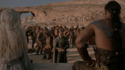 extant_GameOfThrones_1x01-WinterIsComing_4994