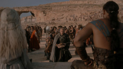 extant_GameOfThrones_1x01-WinterIsComing_5000