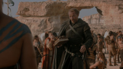 extant_GameOfThrones_1x01-WinterIsComing_5008