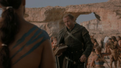 extant_GameOfThrones_1x01-WinterIsComing_5009