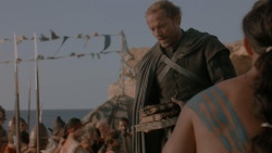 extant_GameOfThrones_1x01-WinterIsComing_5014