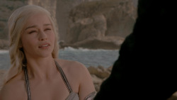 extant_GameOfThrones_1x01-WinterIsComing_5023