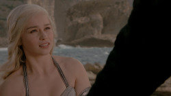 extant_GameOfThrones_1x01-WinterIsComing_5025