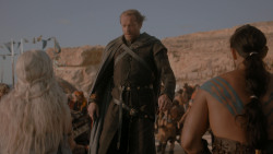 extant_GameOfThrones_1x01-WinterIsComing_5028