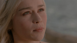 extant_GameOfThrones_1x01-WinterIsComing_5031