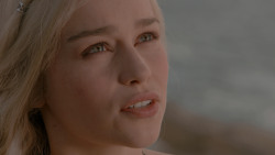 extant_GameOfThrones_1x01-WinterIsComing_5032