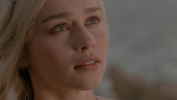 extant_GameOfThrones_1x01-WinterIsComing_5042