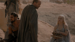 extant_GameOfThrones_1x01-WinterIsComing_5052