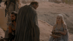 extant_GameOfThrones_1x01-WinterIsComing_5057