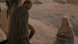 extant_GameOfThrones_1x01-WinterIsComing_5058
