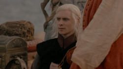 extant_GameOfThrones_1x01-WinterIsComing_5068