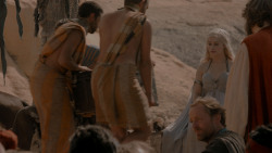extant_GameOfThrones_1x01-WinterIsComing_5071