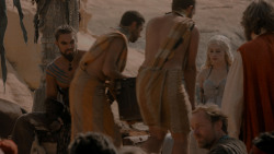 extant_GameOfThrones_1x01-WinterIsComing_5072