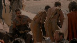 extant_GameOfThrones_1x01-WinterIsComing_5073