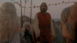 extant_GameOfThrones_1x01-WinterIsComing_5085