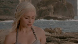 extant_GameOfThrones_1x01-WinterIsComing_5086