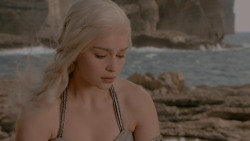 extant_GameOfThrones_1x01-WinterIsComing_5089