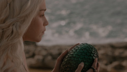 extant_GameOfThrones_1x01-WinterIsComing_5113