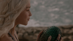 extant_GameOfThrones_1x01-WinterIsComing_5119