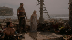 extant_GameOfThrones_1x01-WinterIsComing_5145