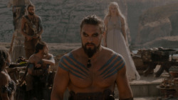 extant_GameOfThrones_1x01-WinterIsComing_5160