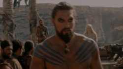 extant_GameOfThrones_1x01-WinterIsComing_5164
