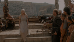 extant_GameOfThrones_1x01-WinterIsComing_5170