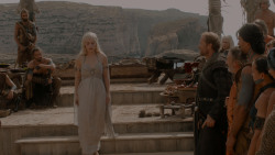extant_GameOfThrones_1x01-WinterIsComing_5171
