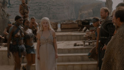 extant_GameOfThrones_1x01-WinterIsComing_5177