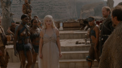 extant_GameOfThrones_1x01-WinterIsComing_5178