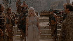 extant_GameOfThrones_1x01-WinterIsComing_5180