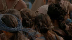 extant_GameOfThrones_1x01-WinterIsComing_5206