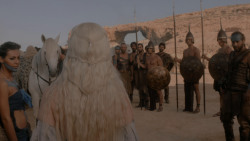 extant_GameOfThrones_1x01-WinterIsComing_5217