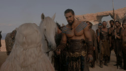extant_GameOfThrones_1x01-WinterIsComing_5223