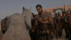 extant_GameOfThrones_1x01-WinterIsComing_5224