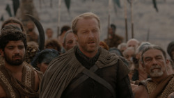 extant_GameOfThrones_1x01-WinterIsComing_5236