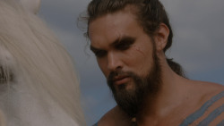 extant_GameOfThrones_1x01-WinterIsComing_5249