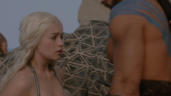 extant_GameOfThrones_1x01-WinterIsComing_5278