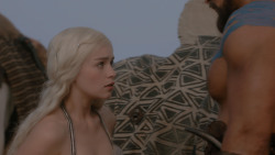 extant_GameOfThrones_1x01-WinterIsComing_5279