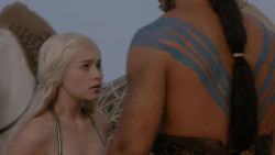 extant_GameOfThrones_1x01-WinterIsComing_5280