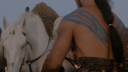 extant_GameOfThrones_1x01-WinterIsComing_5282