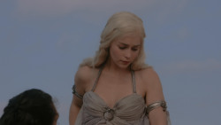 extant_GameOfThrones_1x01-WinterIsComing_5291