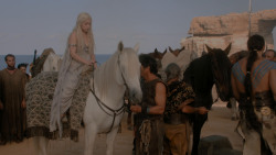 extant_GameOfThrones_1x01-WinterIsComing_5297