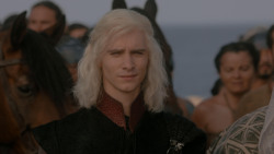 extant_GameOfThrones_1x01-WinterIsComing_5304
