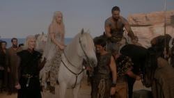 extant_GameOfThrones_1x01-WinterIsComing_5307