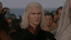 extant_GameOfThrones_1x01-WinterIsComing_5309